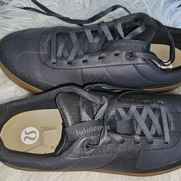 Used LULULEMON Men's Cityverse Sneaker - Picture 2 of 5